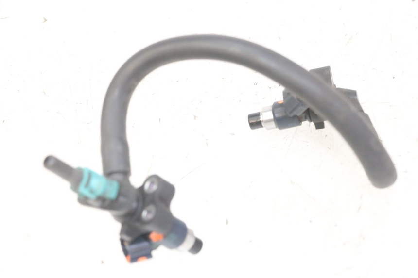 photo de EINSPRITZVENTILE HONDA NTV DEAUVILLE ABS 700 (2007 - 2016) - Details der Befestigungspunkte