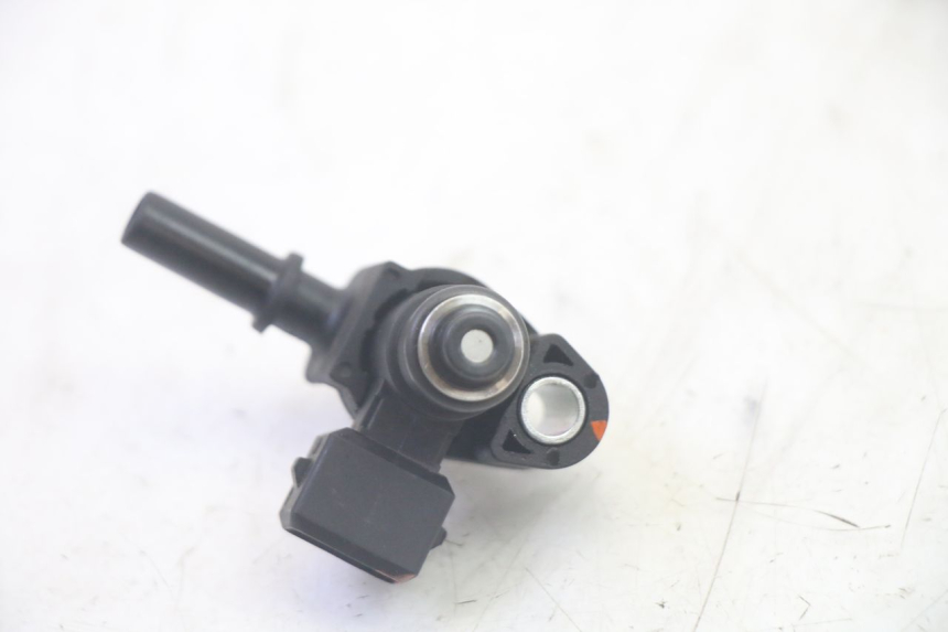 photo de EINSPRITZVENTILE JM MOTORS SANTANA EVO 50 (2024 - 2026) - Zoom auf Gebrauchszustand