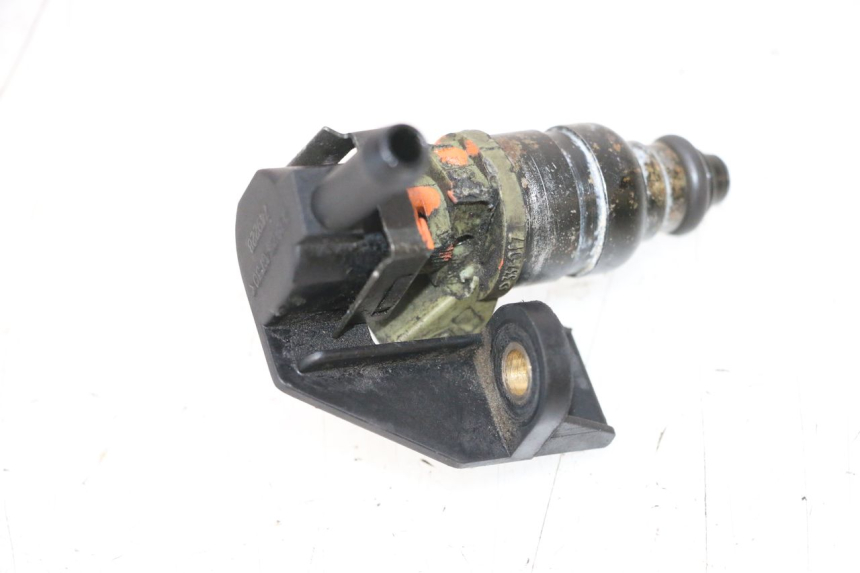 photo de EINSPRITZVENTILE PEUGEOT SATELIS COMPRESSOR K15 125 (2006 - 2009) - Detailansicht des Bauteils