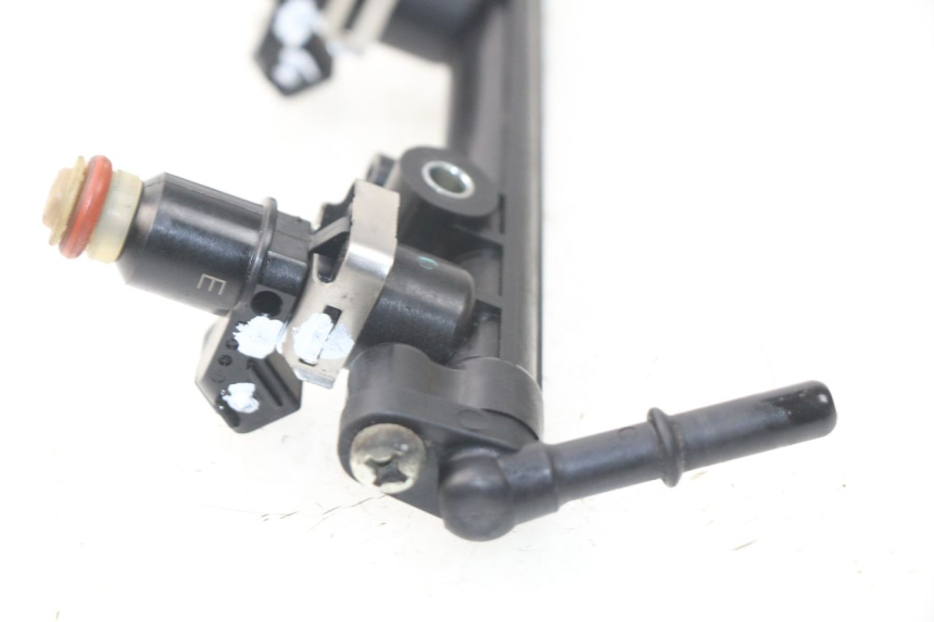 photo de EINSPRITZVENTILE TRIUMPH SPRINT ST ABS 1050 (2005 - 2007) - Gesamtansicht des Produkts