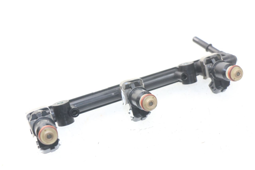 photo de EINSPRITZVENTILE TRIUMPH SPRINT ST ABS 1050 (2005 - 2007) - Details der Befestigungspunkte