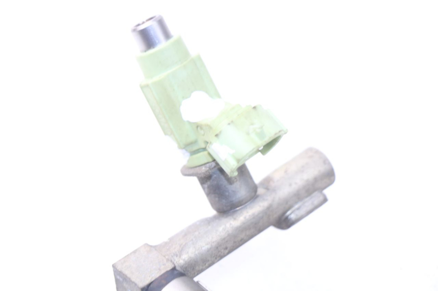 photo de EINSPRITZVENTILE SUZUKI SV S ABS 650 (2003 - 2009) - Technische Nahaufnahme