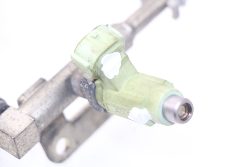 photo de EINSPRITZVENTILE SUZUKI SV S ABS 650 (2003 - 2009) - Details der Befestigungspunkte