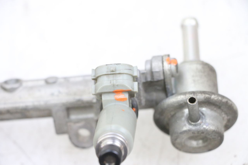 photo de EINSPRITZVENTILE YAMAHA TDM ABS 900 (2002 - 2014) - Gesamtansicht des Produkts