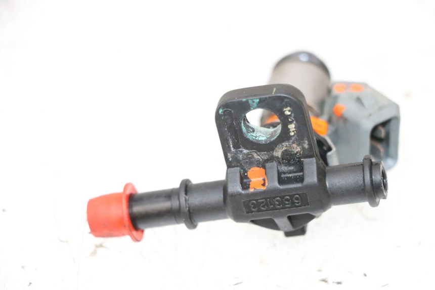 photo de EINSPRITZVENTILE PIAGGIO VESPA GTS SUPER IE 125 (2009 - 2016) - Gesamtansicht des Produkts