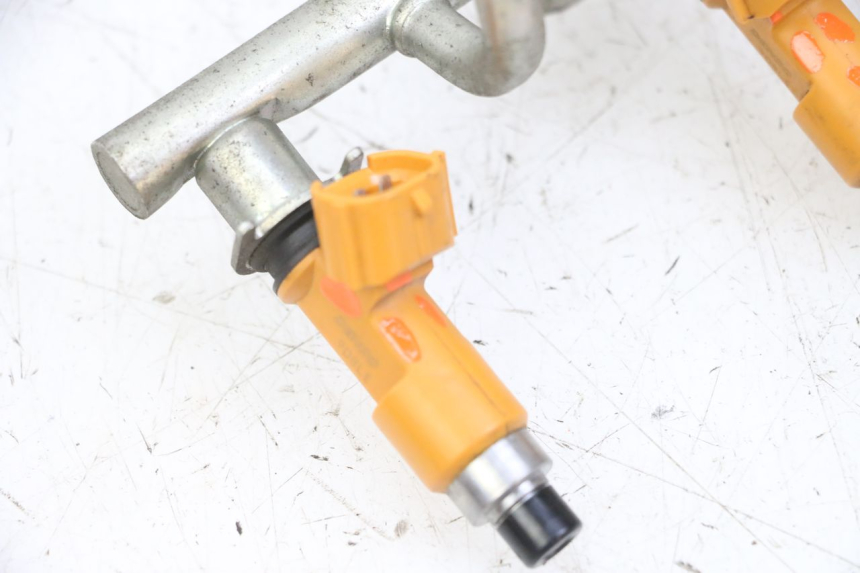 photo de EINSPRITZVENTILE YAMAHA XJ6 ABS 600 (2008 - 2016) - Charakteristische Merkmale