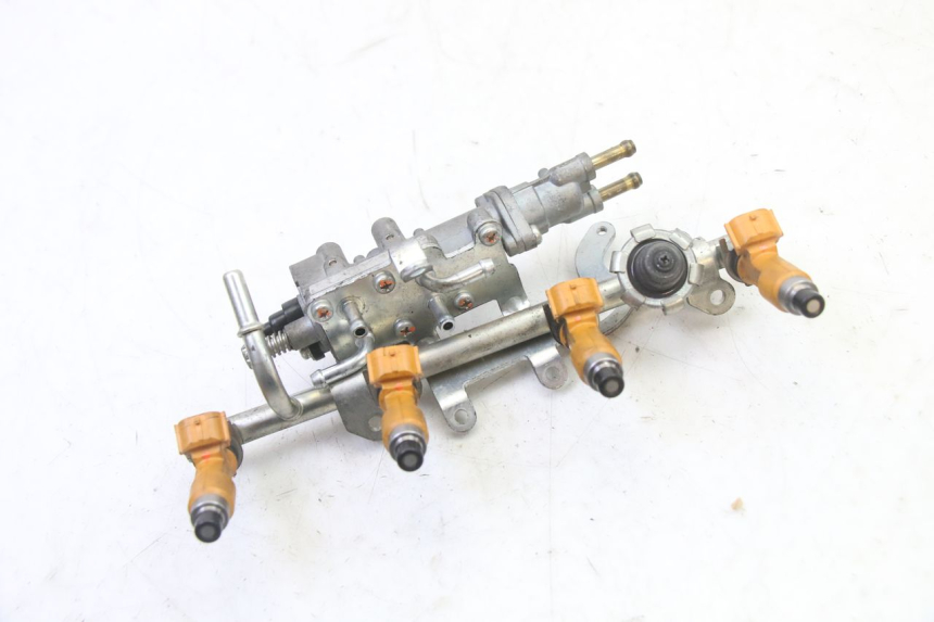 photo de EINSPRITZVENTILE YAMAHA XJ6 ABS 600 (2008 - 2016) - Technische Nahaufnahme