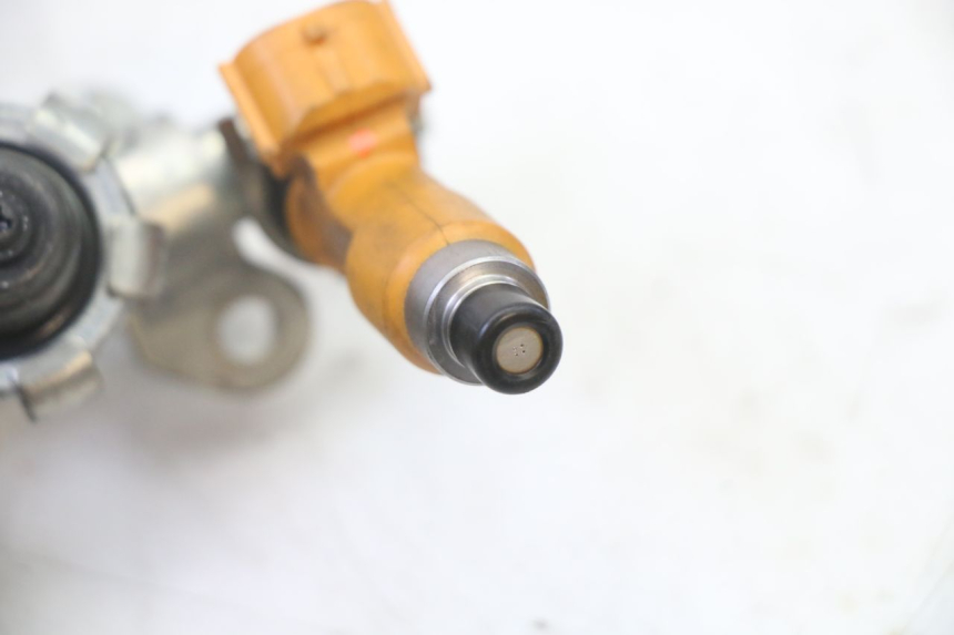 photo de EINSPRITZVENTILE YAMAHA XJ6 ABS 600 (2008 - 2016) - Gesamtansicht des Produkts