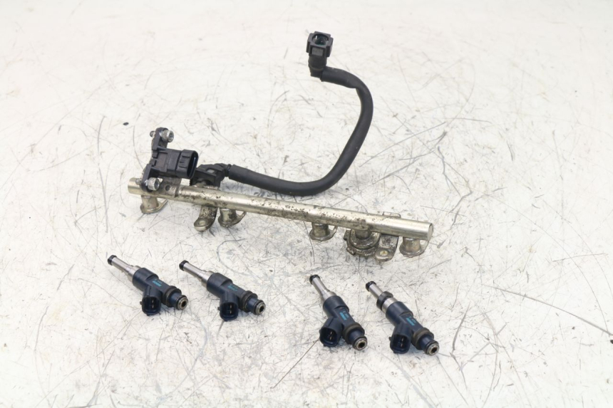 photo de EINSPRITZVENTILE YAMAHA FZ1 FAZER 1000 (2007 - 2009) - Oberflächenzustand und Material