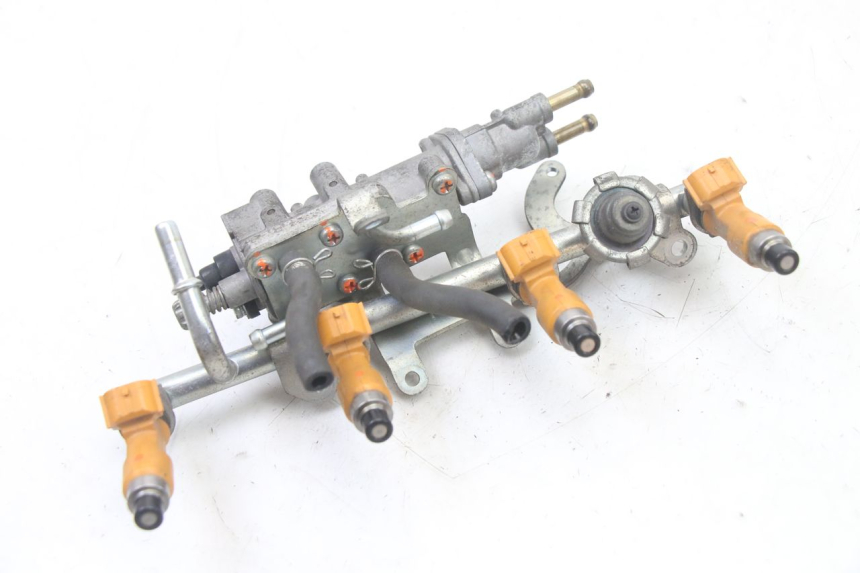 photo de EINSPRITZVENTILE YAMAHA FZ6 FAZER S2 600 (2007 - 2011) - Technische Nahaufnahme