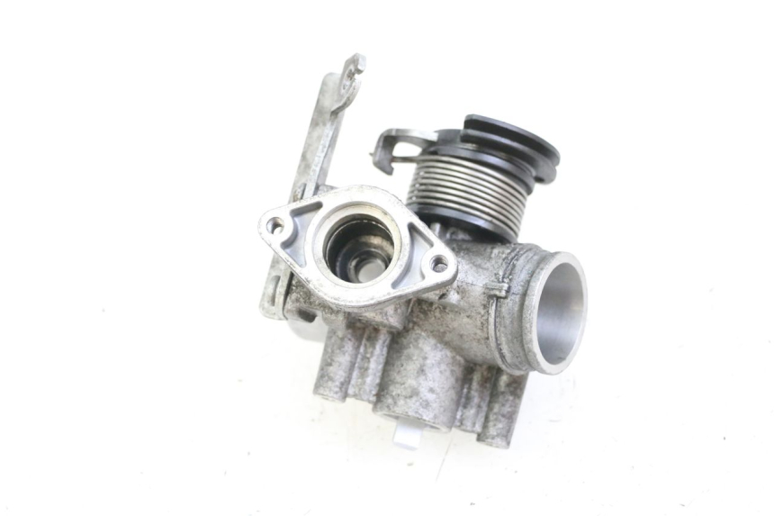 photo de INJEKTION BMW C1 125 (2000 - 2003) - Detailansicht des Bauteils