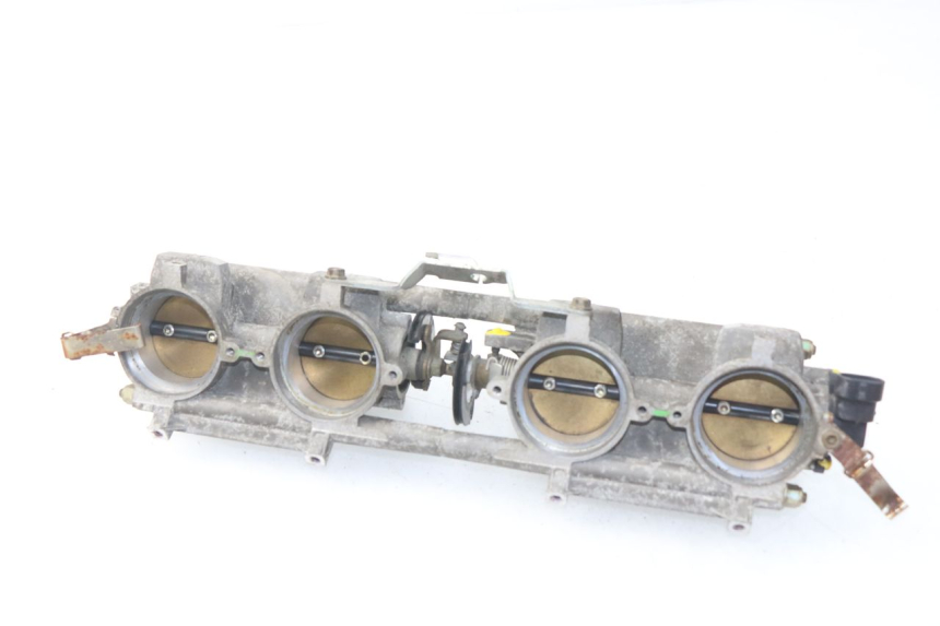 photo de EINSPRITZANLAGE MV AGUSTA BRUTALE R WALLY 910 (2008 - 2008) - Hauptansicht