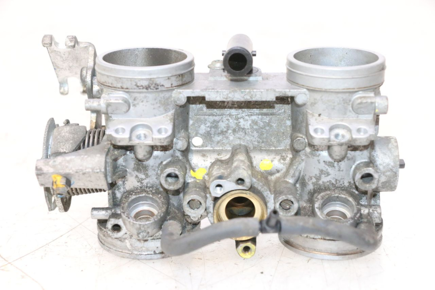 photo de EINSPRITZANLAGE SUZUKI BURGMAN EXECUTIVE ABS 650 (2006 - 2012) - Details der Befestigungspunkte