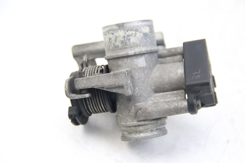 photo de INJEKTION BMW C1 125 (2000 - 2003) - Detailansicht des Bauteils