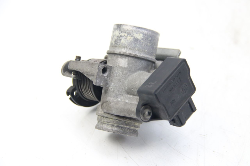 photo de INJEKTION BMW C1 125 (2000 - 2003) - Details der Befestigungspunkte