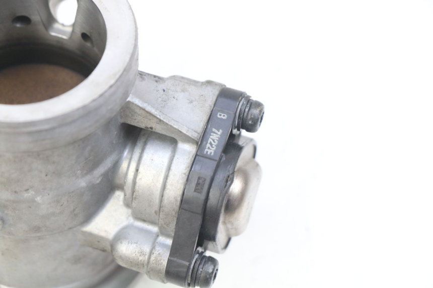 photo de INJEKTION HONDA CB R 1000 (2018 - 2023) - Zoom auf Gebrauchszustand