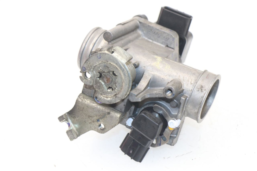 photo de EINSPRITZANLAGE HONDA CBF 125 (2009 - 2015) - Zoom auf Gebrauchszustand