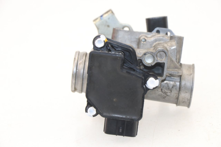 photo de EINSPRITZANLAGE HONDA CBF 125 (2009 - 2015) - Oberflächenzustand und Material