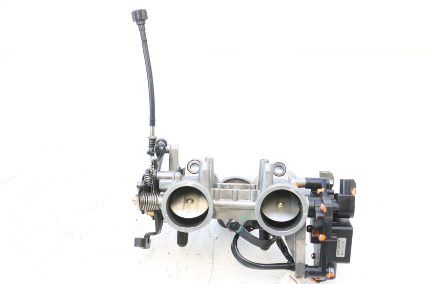 photo de EINSPRITZANLAGE KAWASAKI ER-6 ER6 F ABS 650 (2012 - 2016) - Oberflächenzustand und Material