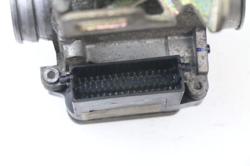 photo de EINSPRITZANLAGE HONDA FES PANTHEON 125 (2003 - 2007) - Technische Nahaufnahme