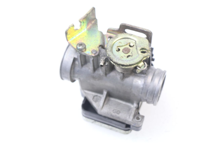 photo de EINSPRITZANLAGE HONDA FES PANTHEON 125 (2003 - 2007) - Details der Befestigungspunkte