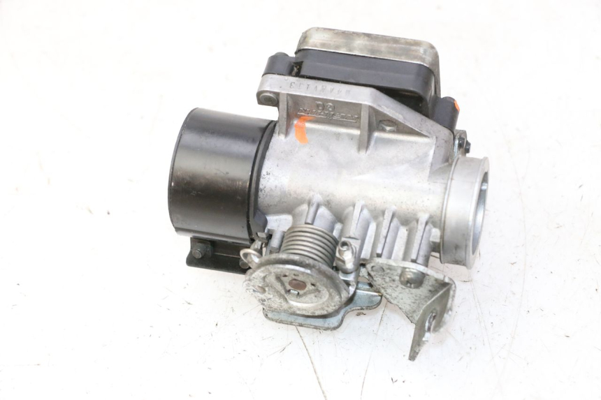 photo de INJECTION HONDA FES S-WING SWING ABS 125 (2007 - 2015) - Kennzeichnungen und Originalreferenzen