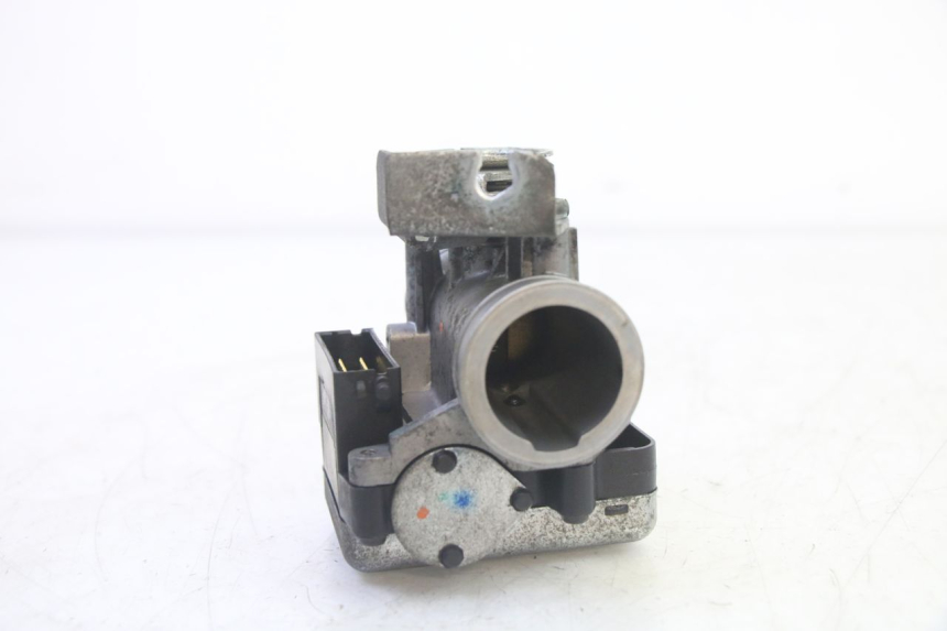 photo de INJECTION HONDA FES S-WING SWING ABS 125 (2007 - 2015) - Detailansicht des Bauteils