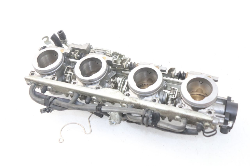 photo de INJEKTION YAMAHA FJR ABS 1300 (2006 - 2012) - Details der Befestigungspunkte