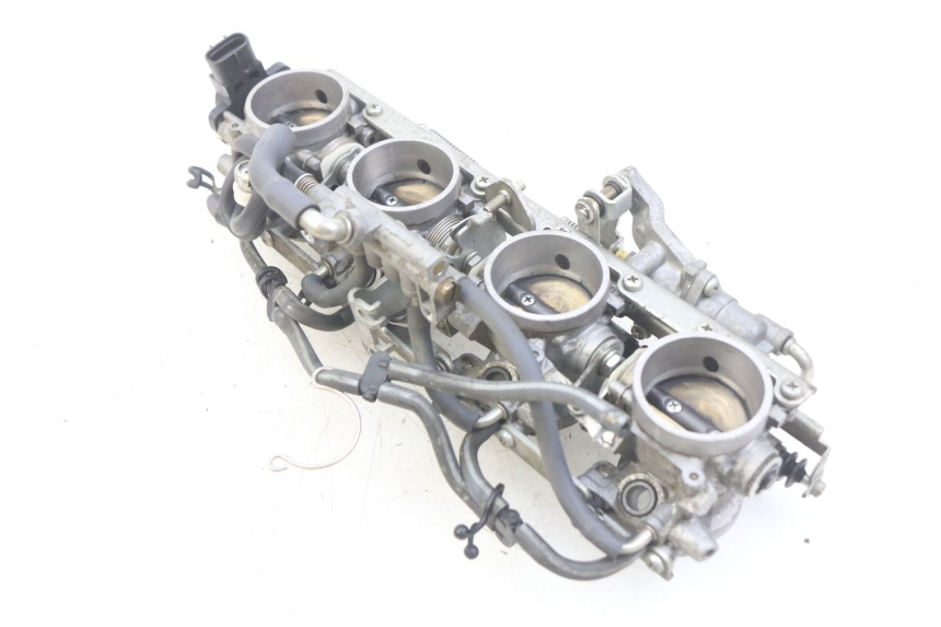 photo de INJEKTION YAMAHA FJR ABS 1300 (2006 - 2012) - Details der Befestigungspunkte