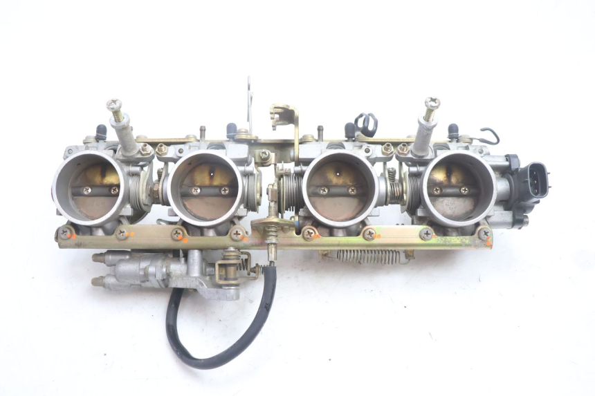 photo de EINSPRITZANLAGE YAMAHA FJR 1300 (2001 - 2005) - Hauptansicht