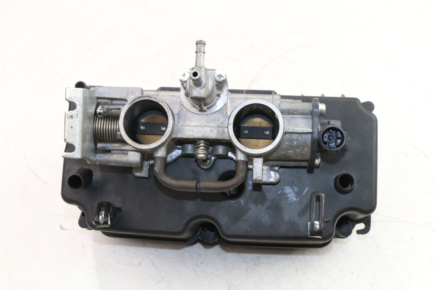 photo de EINSPRITZANLAGE HONDA FJS SILVER WING SILVERWING 400 (2005 - 2008) - Weitere Ansicht des Artikels