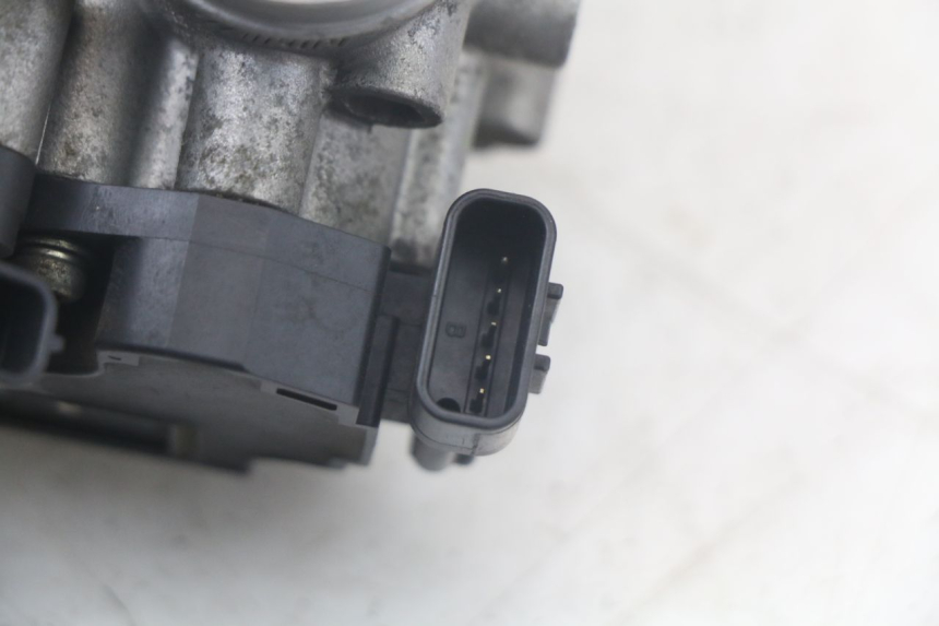 photo de EINSPRITZUNG MBK FLAME X 125 (2004 - 2007) - Oberflächenzustand und Material