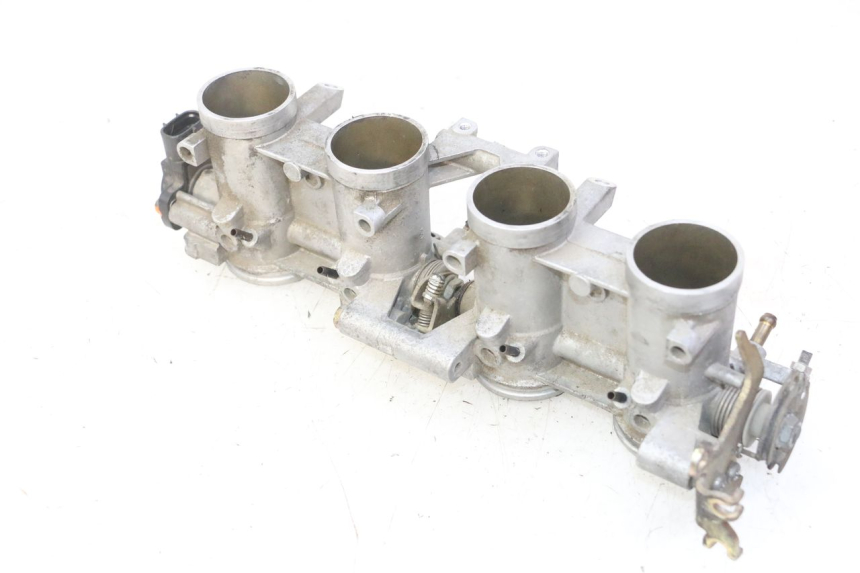 photo de EINSPRITZANLAGE YAMAHA FZ6 N FAZER 600 (2004 - 2006) - Oberflächenzustand und Material