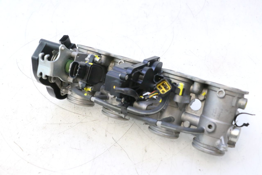 photo de EINSPRITZANLAGE YAMAHA FZ8 800 (2010 - 2016) - Charakteristische Merkmale