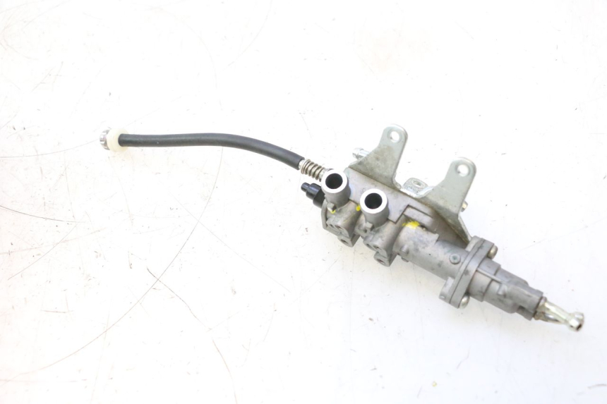 photo de EINSPRITZANLAGE YAMAHA FZ8 800 (2010 - 2016) - Alternativer Blickwinkel