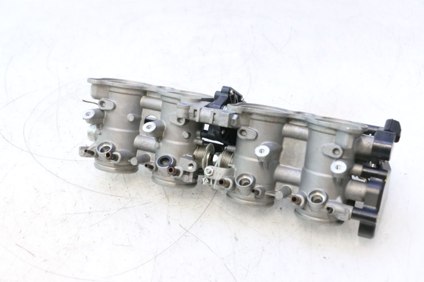 photo de EINSPRITZANLAGE YAMAHA FZ8 800 (2010 - 2016) - Technische Nahaufnahme