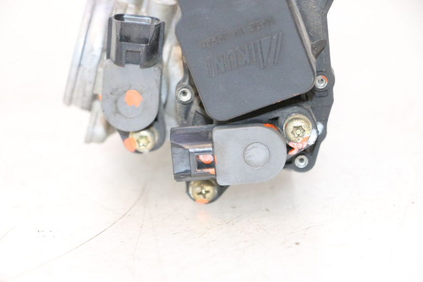 photo de EINSPRITZANLAGE SUZUKI GSR 600 (2005 - 2012) - Oberflächenzustand und Material