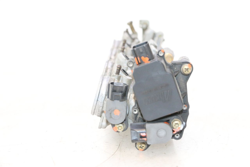 photo de EINSPRITZANLAGE SUZUKI GSR 600 (2005 - 2012) - Geprüftes Gebrauchtteil