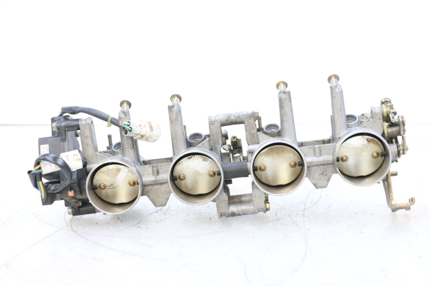 photo de EINSPRITZANLAGE SUZUKI GSXR GSX-R 1000 (2003 - 2004) - Fokus auf die Struktur