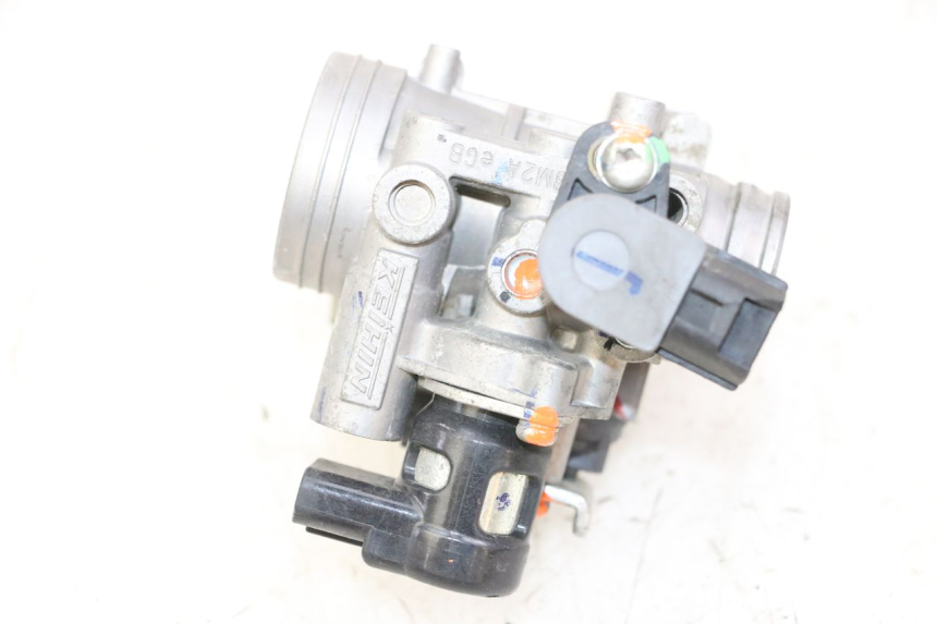 photo de EINSPRITZANLAGE SYM JOYMAX 125 (2010 - 2017) - Details der Befestigungspunkte