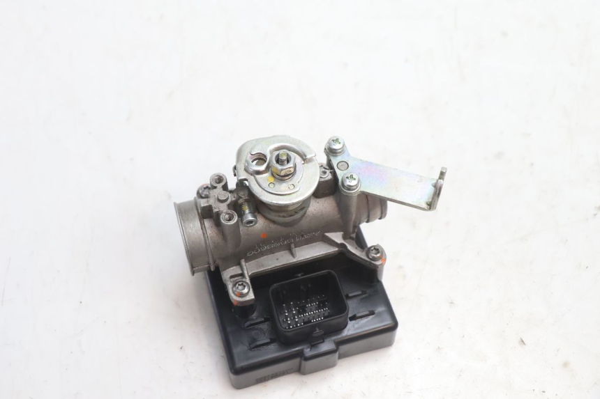photo de EINSPRITZANLAGE PEUGEOT KISBEE 2T 50 (2018 - 2022) - Detailansicht des Bauteils
