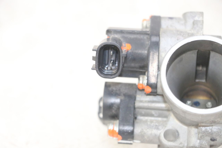 photo de INJEKTION PEUGEOT KISBEE 4T 50 (2018 - 2022) - Details der Befestigungspunkte