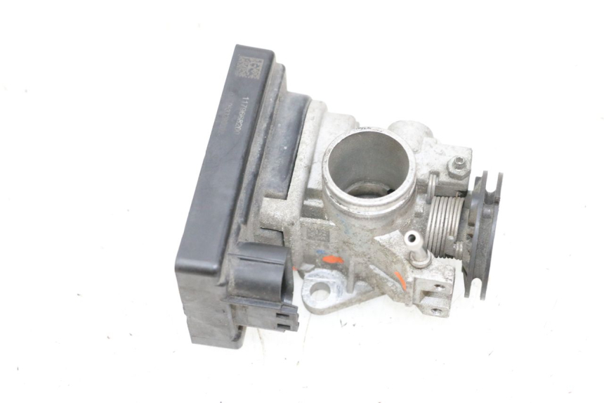 photo de INJEKTION PEUGEOT KISBEE 4T 50 (2018 - 2022) - Details der Befestigungspunkte