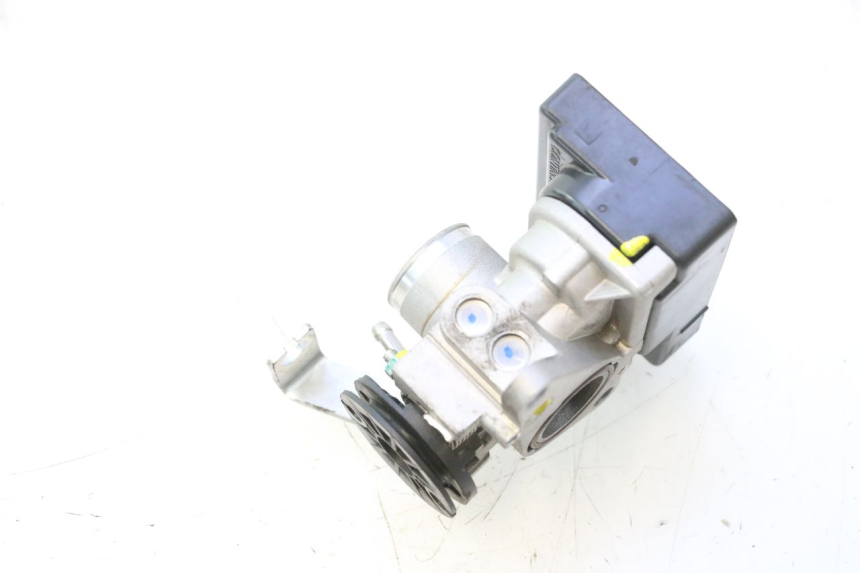 photo de EINSPRITZANLAGE PEUGEOT KISBEE 4T 50 (2023 - 2026) - Details der Befestigungspunkte
