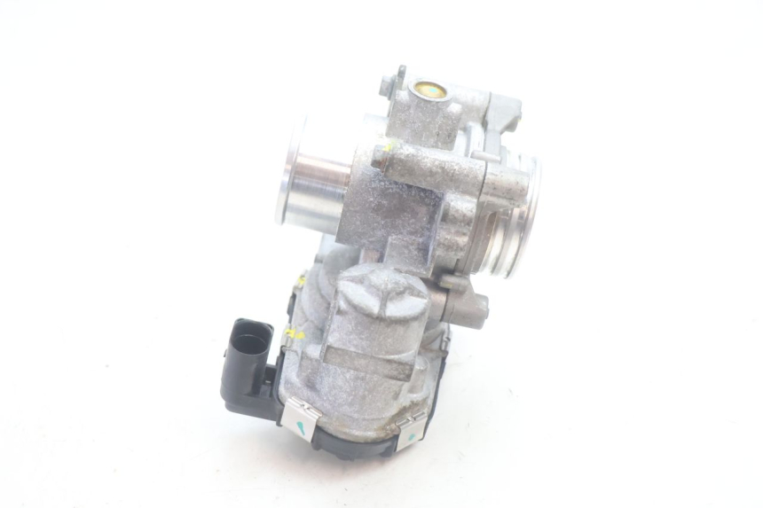 photo de EINSPRITZANLAGE PIAGGIO MP3 HPE 530 (2022 - 2026) - Alternative Perspektive