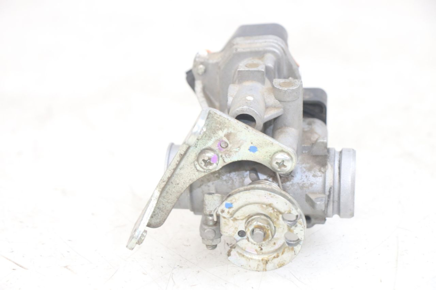 photo de INJEKTION YAMAHA NEOS NEO'S 4T 50 (2008 - 2016) - Oberflächenzustand und Material