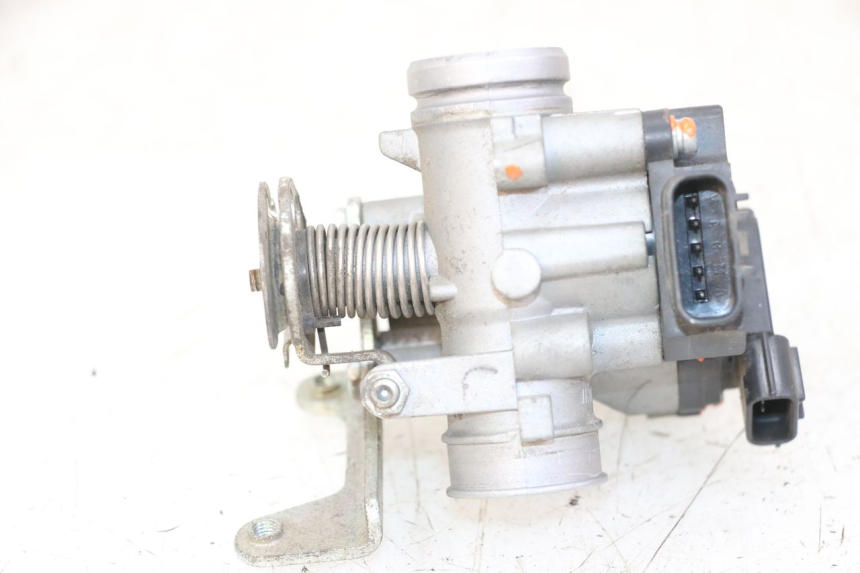 photo de INJEKTION YAMAHA NEOS NEO'S 4T 50 (2008 - 2016) - Details der Befestigungspunkte