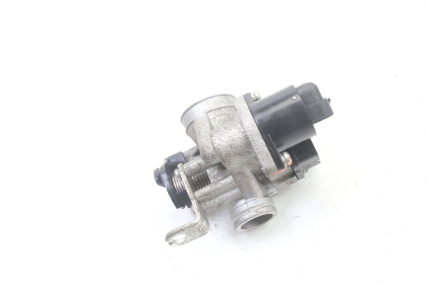 photo de EINSPRITZANLAGE JM MOTORS OLDIES GT 4T 50 (2018 - 2025) - Alternative Perspektive