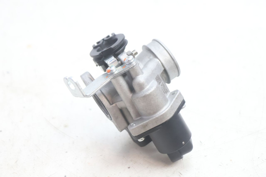 photo de EINSPRITZANLAGE JM MOTORS R-MAX TECH 50 (2024 - 2026) - Detailansicht des Bauteils