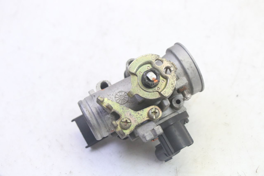 photo de EINSPRITZANLAGE DAELIM S1 125 (2007 - 2016) - Detailansicht des Bauteils